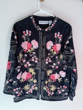 Vintage 90’s Bedford Fair Lifestyles Embroidered Jacket size Medium